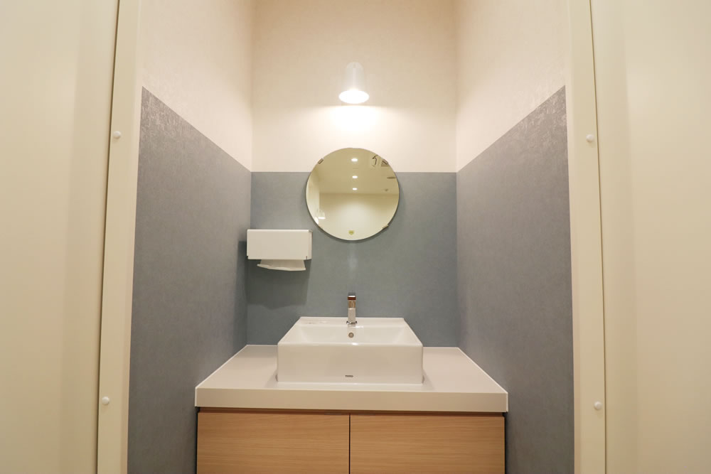 パウダールーム